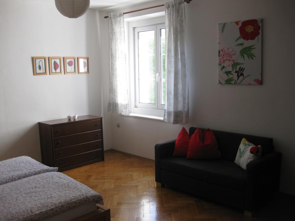 Appartement St. Leonhard Graz Exterior photo