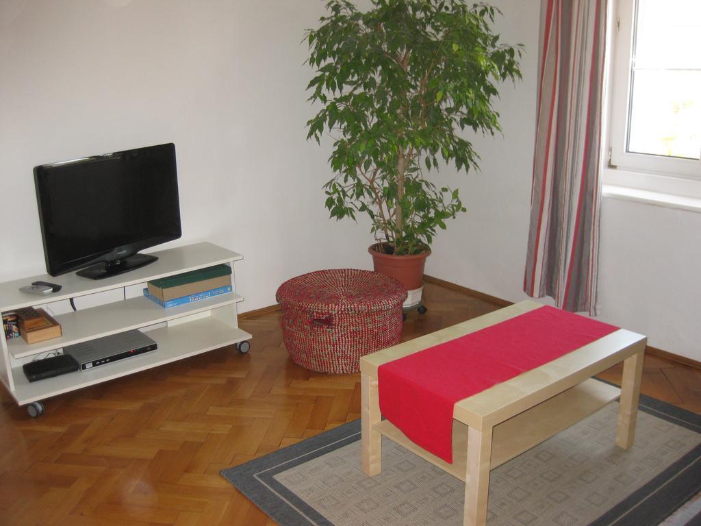 Appartement St. Leonhard Graz Exterior photo